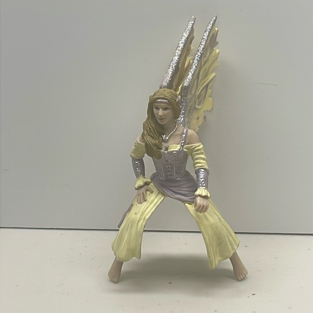 Schleich Bayala Elfen Elf Sera Fantasy Fairy Collectible Toy